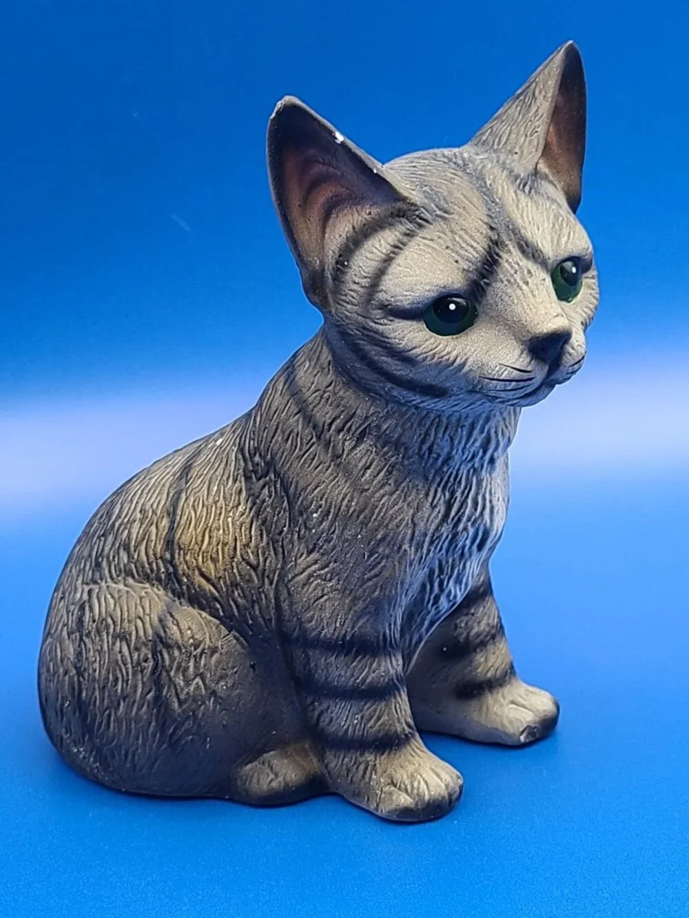 Lefton Vintage 1985 Grey Striped Tiger Tabby Cat Figurine 04846 5"